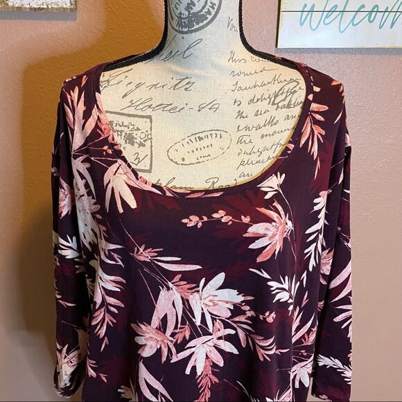 Catherine’s Maroon and pink floral top - Picture 2 of 7